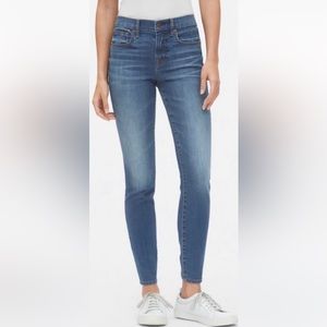 EUC GAP 1969 True Skinny Jean 30T